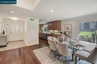 Photo #6: 41138951 Listing