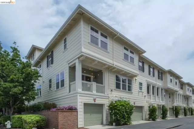 MLS: 41138961 Condo For Sale