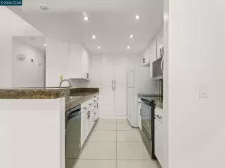 Photo #2: 41138997 Listing
