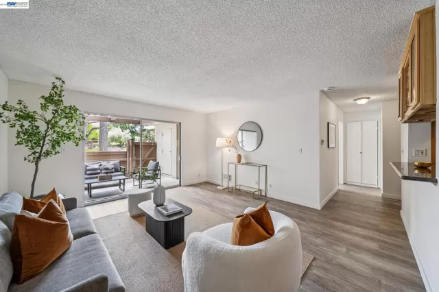 MLS: 41139076 Condo For Sale