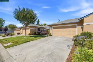 Photo #2: 41139107 Listing