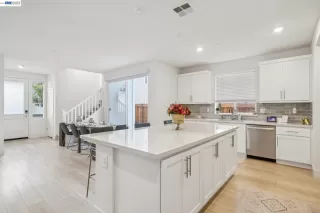 Primary Photo for MLS#: 41139143