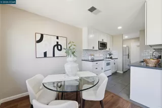 Photo #6: 41139156 Listing