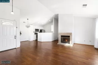 Photo #5: 41139184 Listing