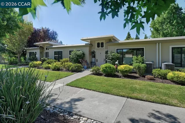 MLS: 41139243 Condo For Sale