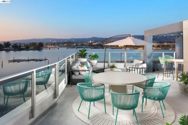 MLS: 41139333 Condo For Sale