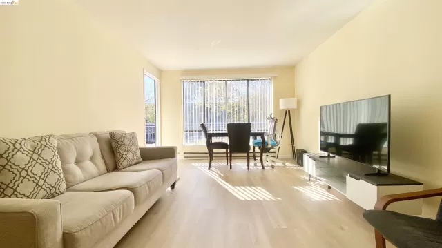 MLS: 41139366 Condo For Sale