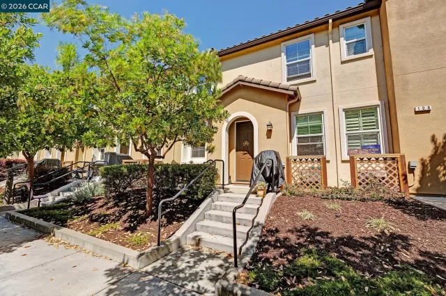 MLS: 41139374 Condo For Sale