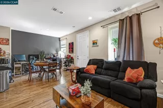 Photo #3: 41139374 Listing