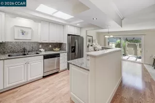 Photo #2: 41139380 Listing