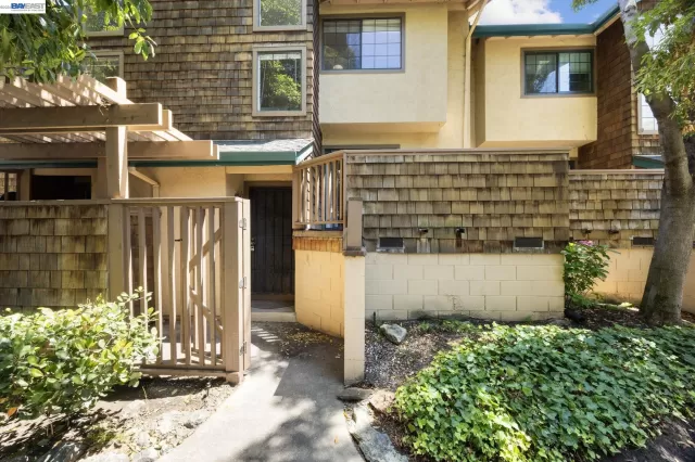 MLS: 41139448 Condo For Sale