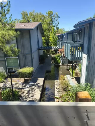 More Details about MLS # 41139550 : 1036 OAK GROVE RD # 86