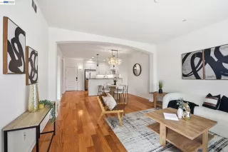 More Details about MLS # 41139641 : 4463 HYDE CMN # 116