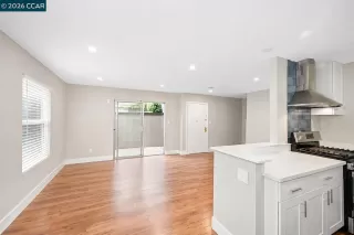 More Details about MLS # 41139783 : 2031 SIERRA RD # 5