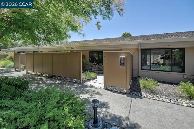 MLS: 41139836 Condo For Sale