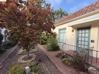 Photo #2: 41139839 Listing