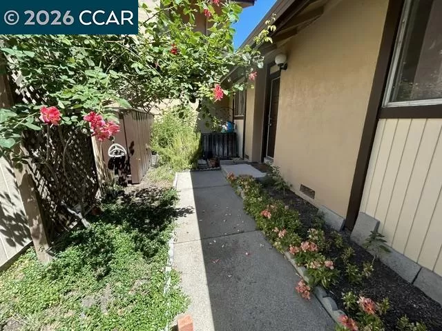 MLS: 41139874 Condo For Sale