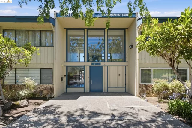 MLS: 41140016 Condo For Sale