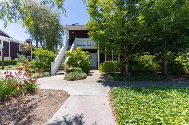 MLS: 41140113 Condo For Sale