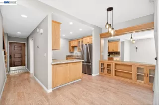 Photo #4: 41140117 Listing