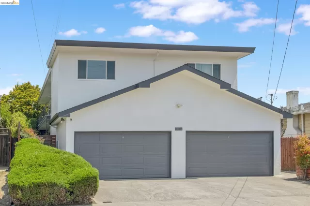 MLS: 41140137 Condo For Sale