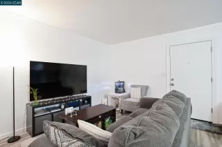 Photo #3: 41140148 Listing