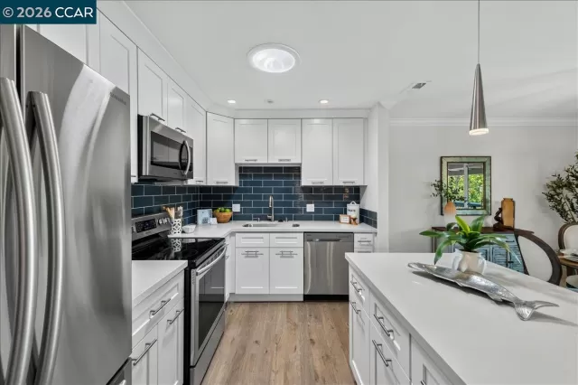 MLS: 41140172 Condo For Sale