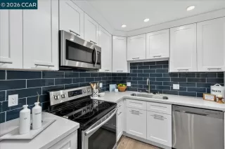 Photo #2: 41140172 Listing
