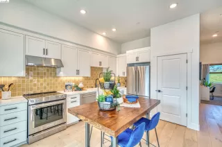 Photo #3: 41140205 Listing