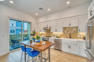 Photo #5: 41140205 Listing