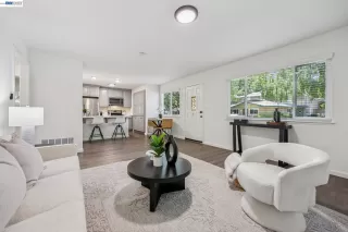 Photo #6: 41140327 Listing