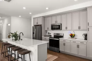 Photo #3: 41140394 Listing