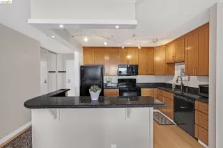 Photo #5: 41140402 Listing 