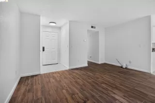 Photo #4: 41140490 Listing