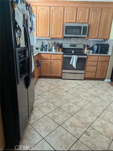 MLS: CRDW25103325 Condo For Sale