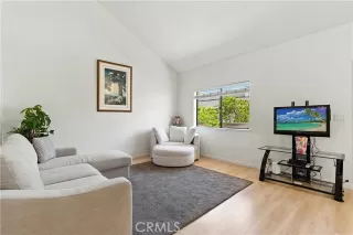 Photo #6: CROC25136219 Listing