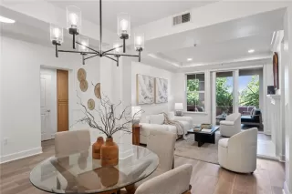 Photo #2: CROC25141357 Listing