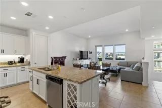 Photo #1: CRTR24099658 Listing