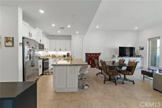 Photo #2: CRTR24099658 Listing