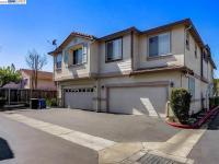 More Details about MLS # 40945081 : 4198 GLENWOOD TER # 2