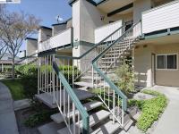 More Details about MLS # 40945783 : 2936 FLINT ST # 106