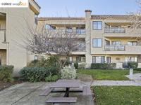 More Details about MLS # 40977280 : 1201 ALTA VISTA DR # 103