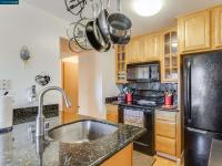 More Details about MLS # 40979469 : 2450 WALTERS WAY # 6