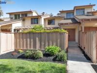 More Details about MLS # 40986399 : 38462 REDWOOD TER