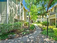 More Details about MLS # 40991820 : 2577 OAK RD # A
