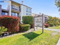 More Details about MLS # 40992766 : 2101 SHORELINE DRIVE # 490