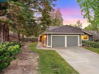 More Details about MLS # 40994048 : 271 HILLCREST CIR