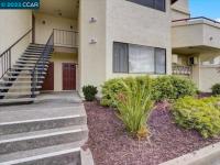 More Details about MLS # 41001928 : 5070 VALLEY CREST DR # 8