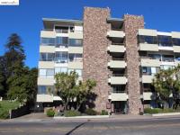 More Details about MLS # 41006104 : 1830 LAKESHORE AVE # 208